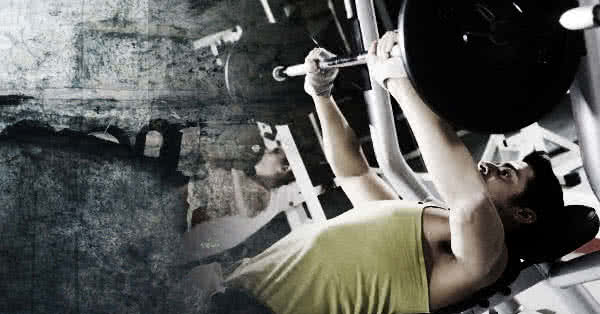 Împinsul la bancă – face parte din proba olimpică de ridicare a greutăţilor, strongman, CrossFit, bodybuilding. Împinsul la bancă – face parte din proba olimpică de ridicare a greutăţilor, strongman, CrossFit, bodybuilding.