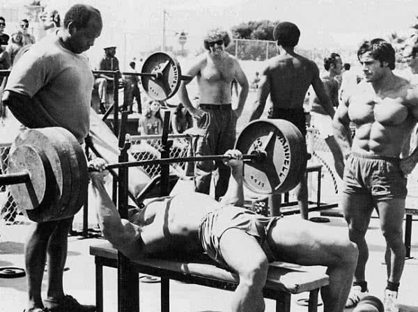 Arnold despre antrenamentul pieptului